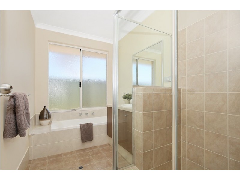 11 Cooeyup Close, Ravenswood WA 6208