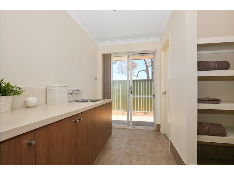 11 Cooeyup Close, Ravenswood WA 6208