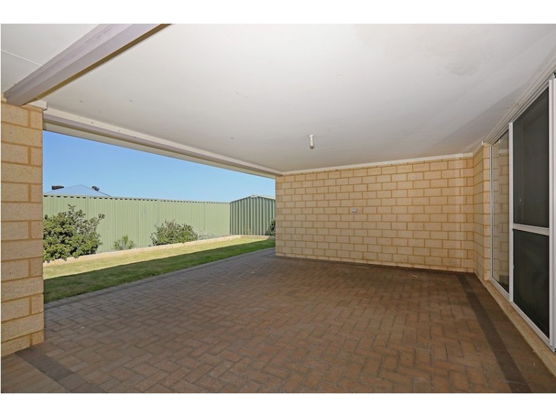 11 Cooeyup Close, Ravenswood WA 6208