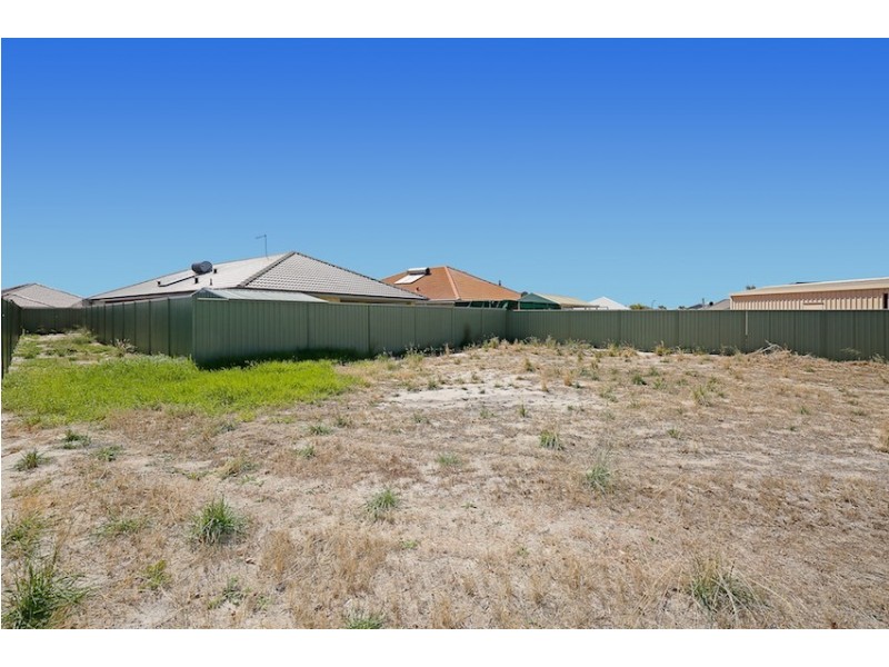 11 Cooeyup Close, Ravenswood WA 6208