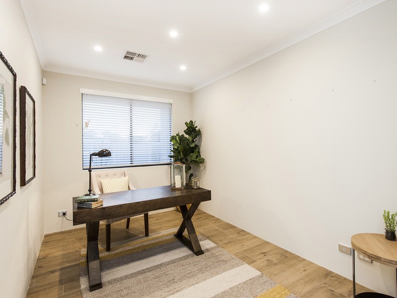 24 Cerulean Road, Karnup WA 6176