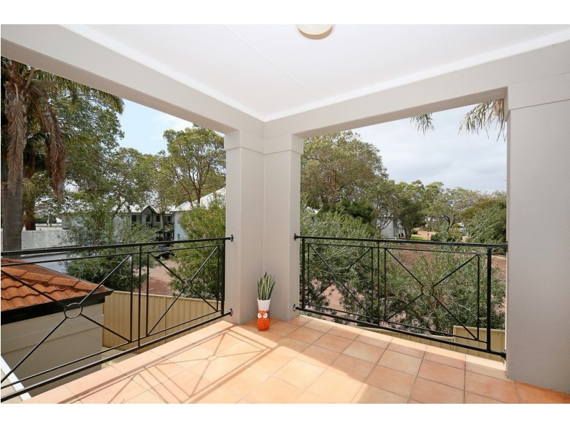 5 Crathes Court, Erskine WA 6210