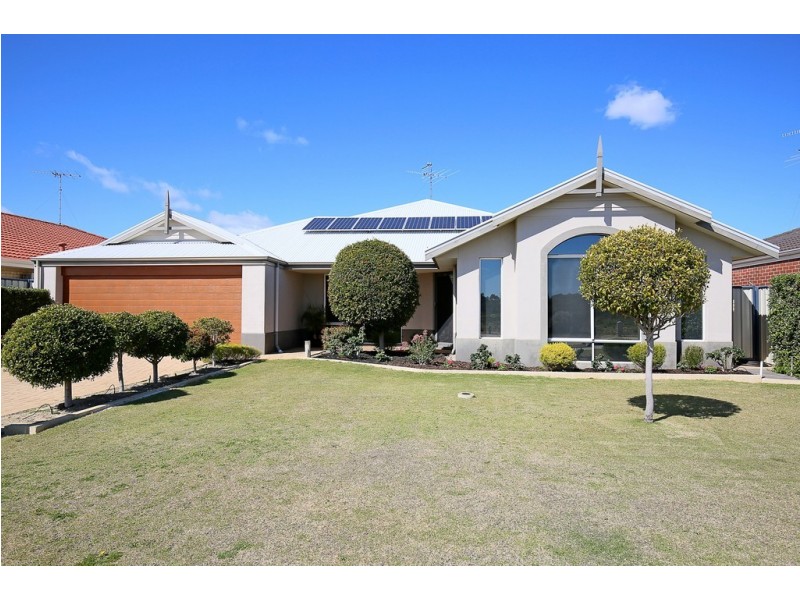 4 Oakwood Gate, Meadow Springs WA 6210