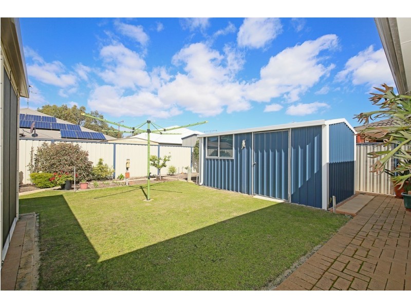 4 Oakwood Gate, Meadow Springs WA 6210