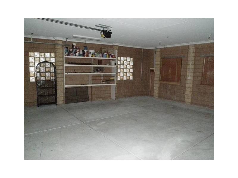 24 Santavea Mews, Halls Head WA 6210