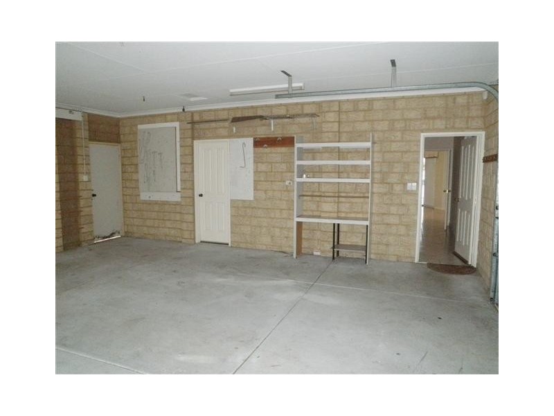 24 Santavea Mews, Halls Head WA 6210