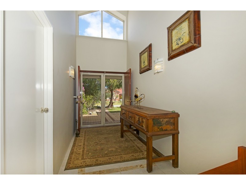 21 Brouwer Trail, Dudley Park WA 6210