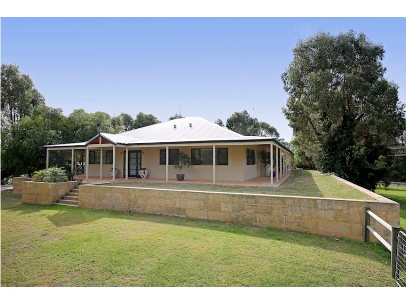 24 Haub Road, Lake Clifton WA 6215