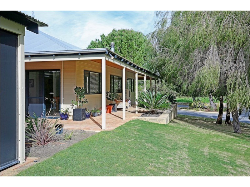 24 Haub Road, Lake Clifton WA 6215