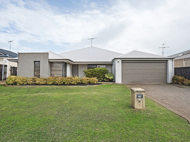 28 Scarab Court, Halls Head WA 6210
