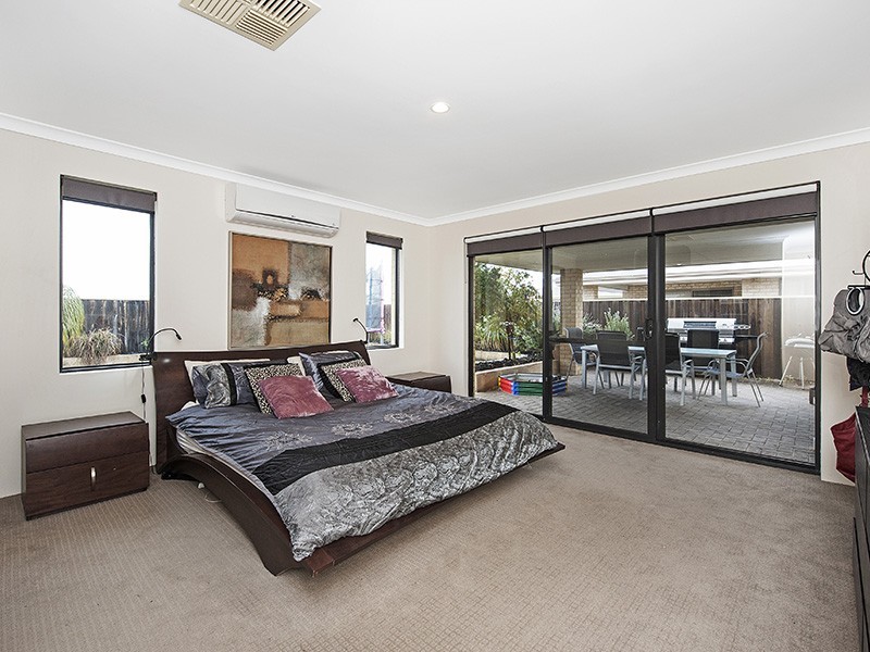 28 Scarab Court, Halls Head WA 6210