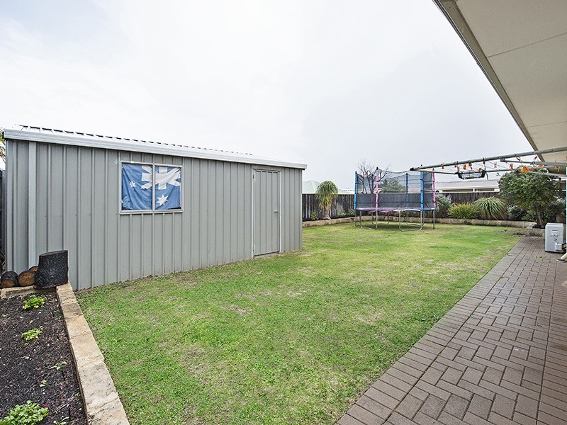 28 Scarab Court, Halls Head WA 6210