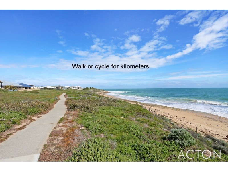 316 Peelwood Parade, Halls Head WA 6210