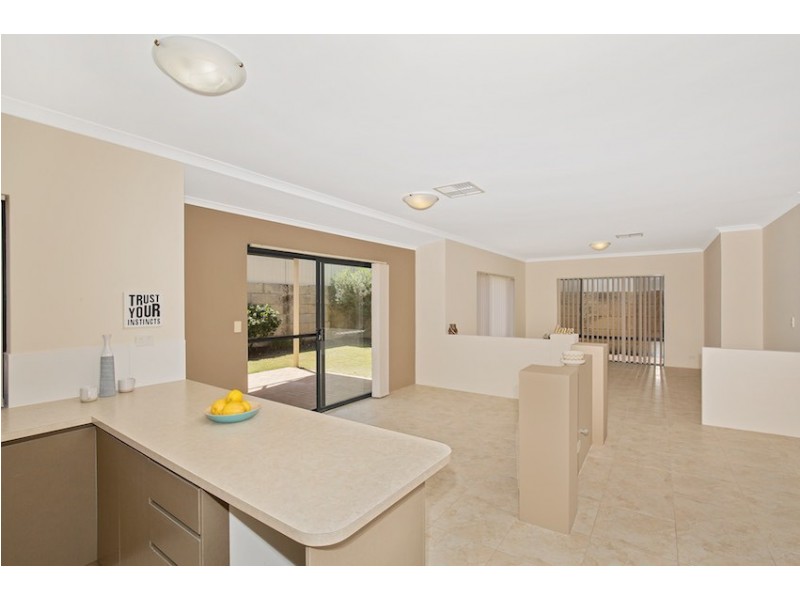 6 Cuballing Retreat, Dawesville WA 6211