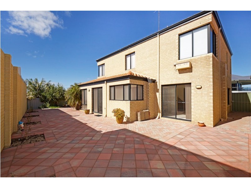 21A Caravel Way, Halls Head WA 6210