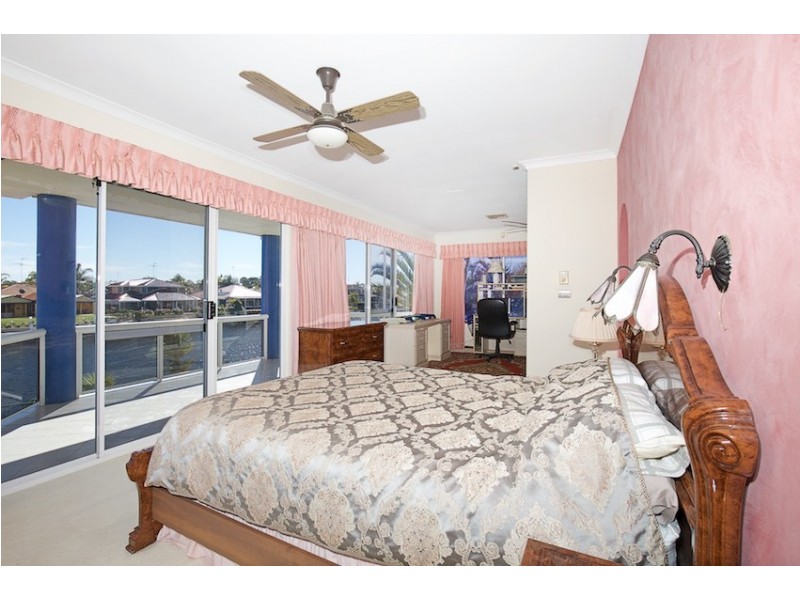 21 Waterside Drive, Dudley Park WA 6210