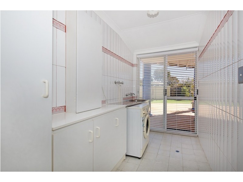 21 Waterside Drive, Dudley Park WA 6210