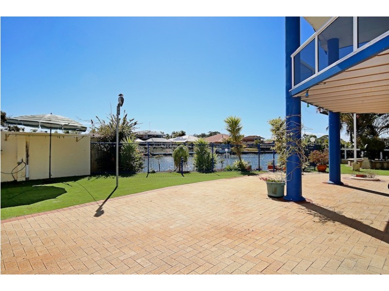 21 Waterside Drive, Dudley Park WA 6210