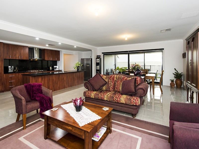 29 Victor Drive, Madora Bay WA 6210