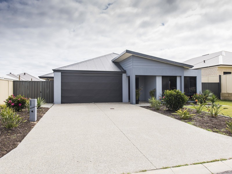 29 Victor Drive, Madora Bay WA 6210