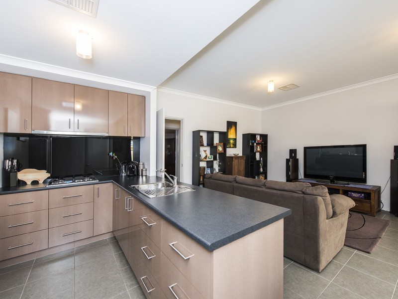 29 Victor Drive, Madora Bay WA 6210