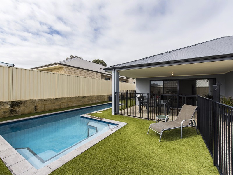 29 Victor Drive, Madora Bay WA 6210