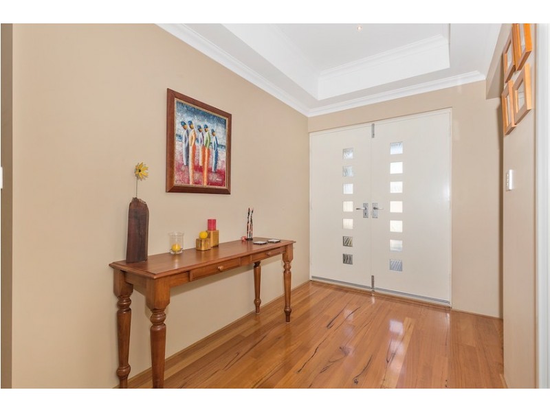 6 Lorea Loop, Halls Head WA 6210