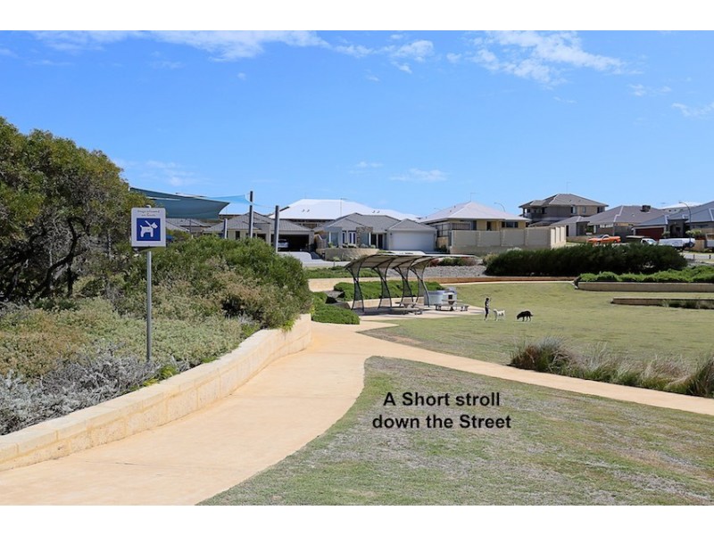6 Lorea Loop, Halls Head WA 6210