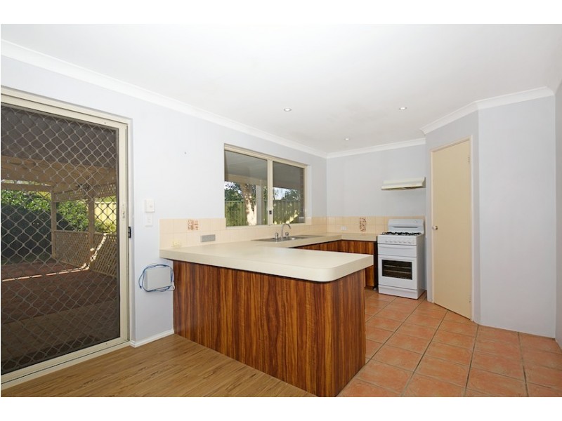 7 Brighton Place, Greenfields WA 6210