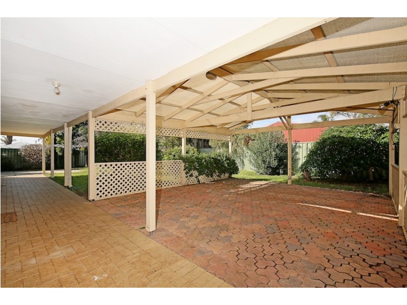 7 Brighton Place, Greenfields WA 6210