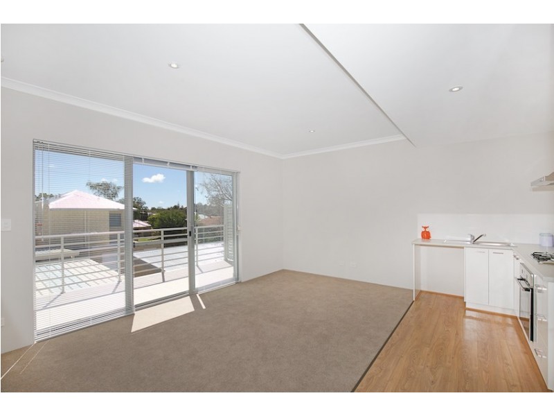 9 Lanyon Street, Mandurah WA 6210