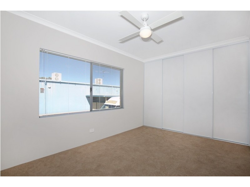 9 Lanyon Street, Mandurah WA 6210