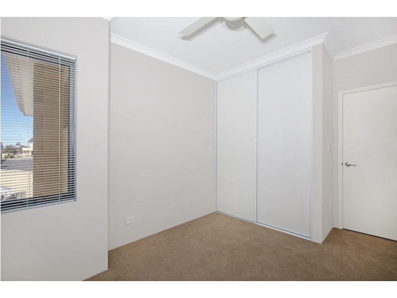 9 Lanyon Street, Mandurah WA 6210