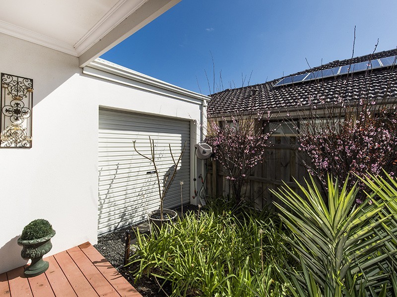 2 Splendens Turn, Halls Head WA 6210