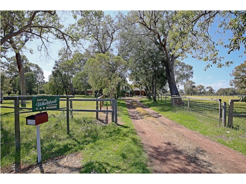 92 Caponi Road, Barragup WA 6209
