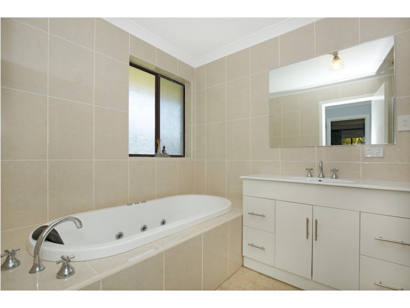 92 Caponi Road, Barragup WA 6209