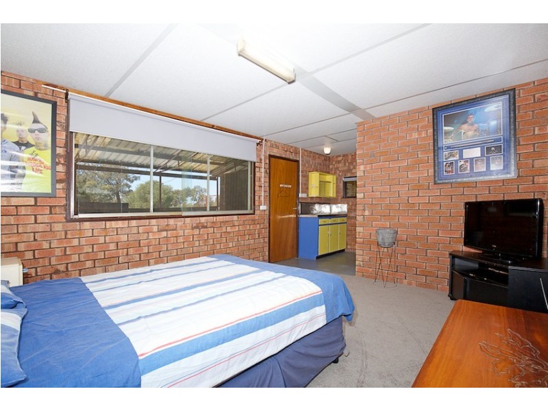 92 Caponi Road, Barragup WA 6209