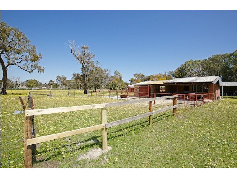 92 Caponi Road, Barragup WA 6209