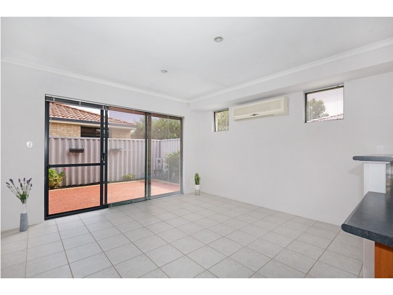 8/4 Lefroy Street, Mandurah WA 6210