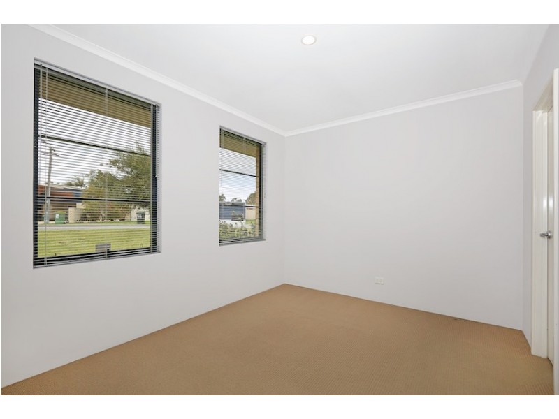 8/4 Lefroy Street, Mandurah WA 6210