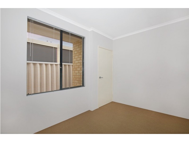 8/4 Lefroy Street, Mandurah WA 6210