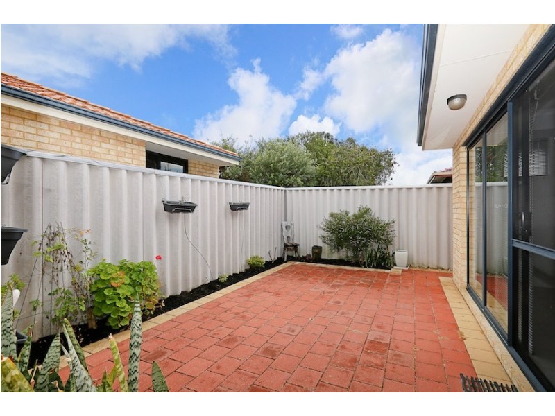 8/4 Lefroy Street, Mandurah WA 6210