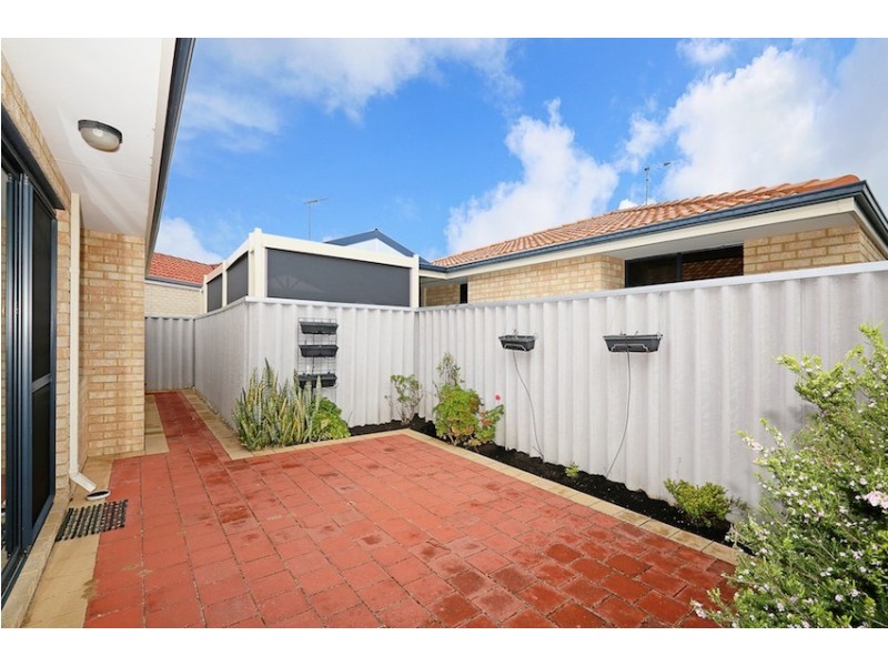 8/4 Lefroy Street, Mandurah WA 6210