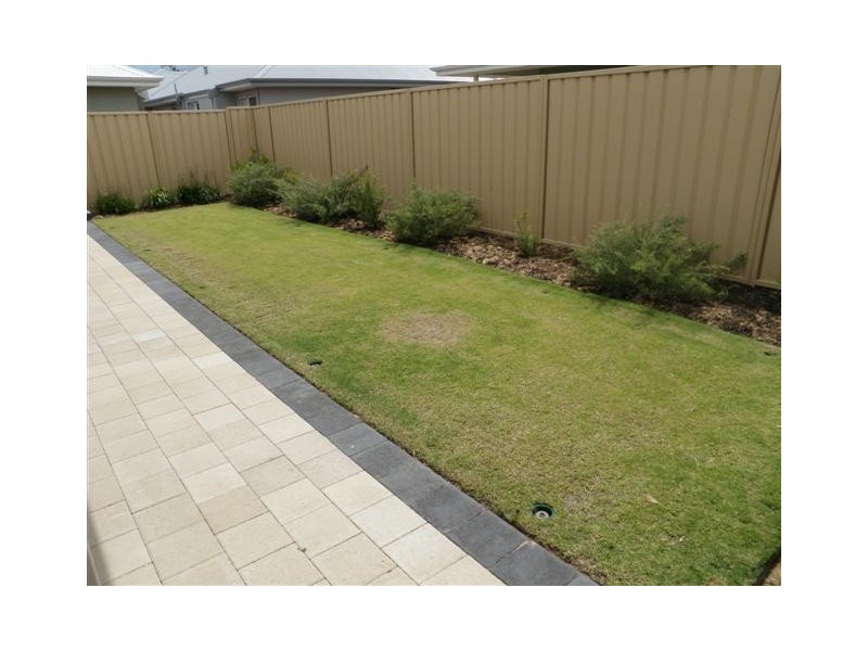 15 Illyarrie Avenue, Falcon WA 6210