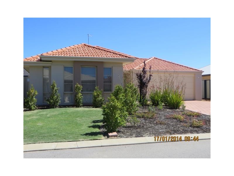 14 Scottsdale Turn, Meadow Springs WA 6210