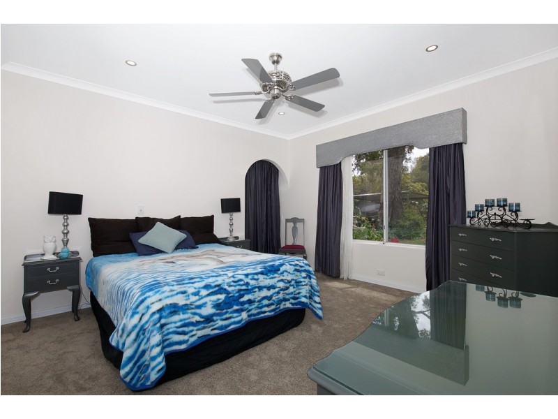 4 Nutbush Avenue, Falcon WA 6210