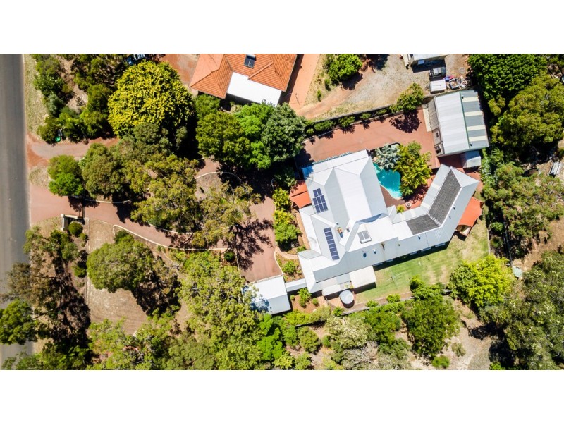 11 Nutbush Avenue, Falcon WA 6210