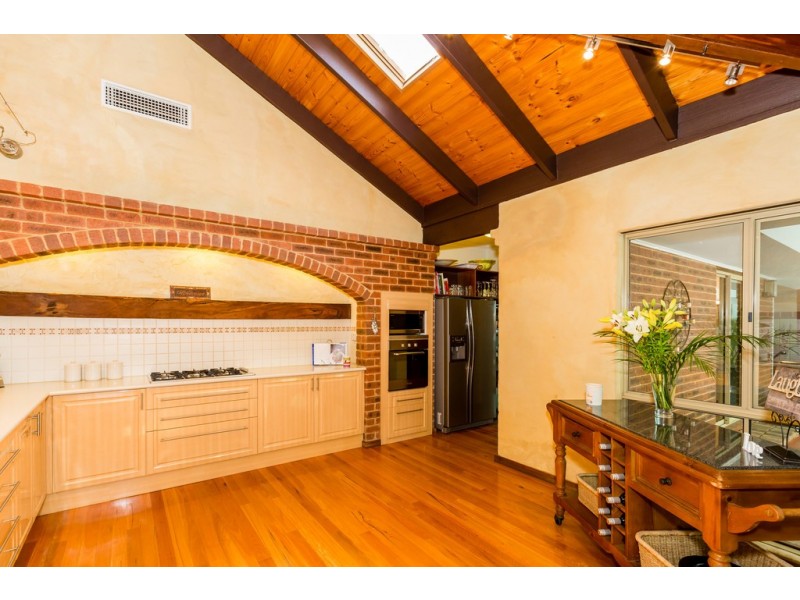 11 Nutbush Avenue, Falcon WA 6210