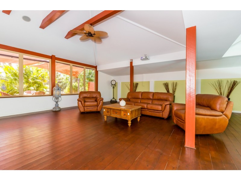 11 Nutbush Avenue, Falcon WA 6210