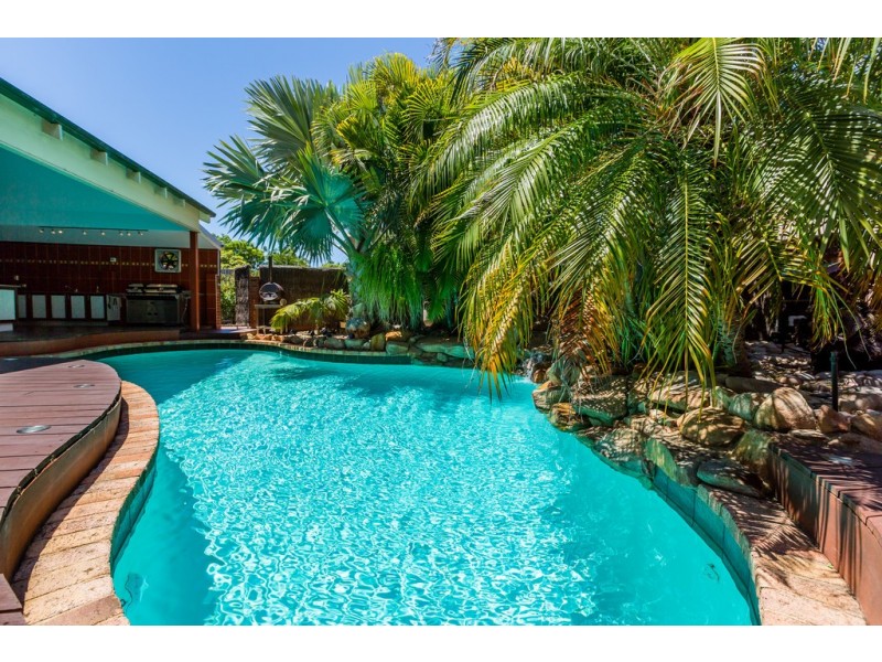 11 Nutbush Avenue, Falcon WA 6210